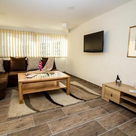 Hotel Piramida Sunca Visoko Esterno foto