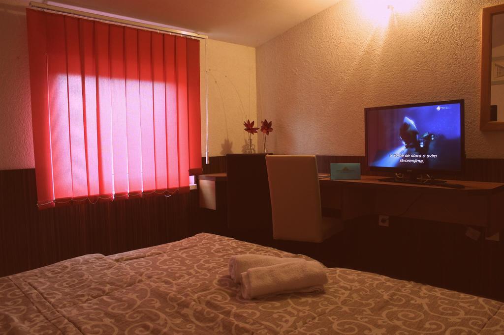 Hotel Piramida Sunca Visoko Camera foto