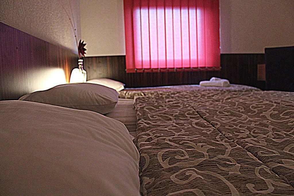 Hotel Piramida Sunca Visoko Esterno foto