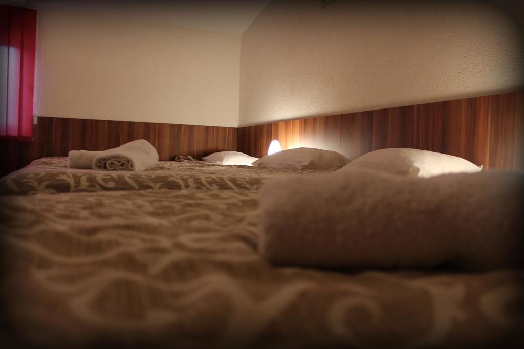 Hotel Piramida Sunca Visoko Esterno foto