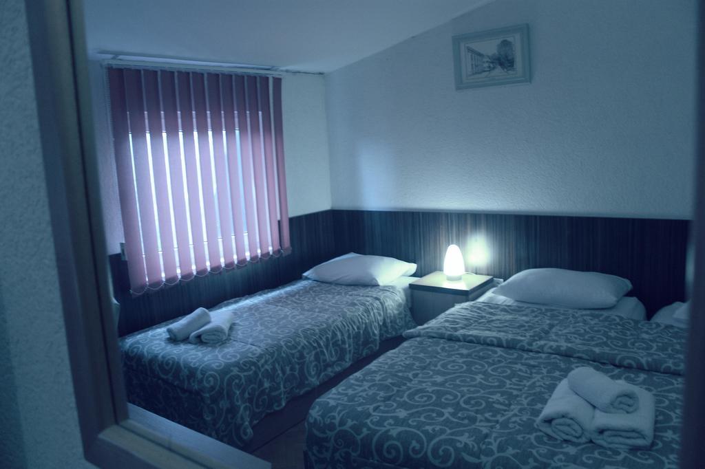 Hotel Piramida Sunca Visoko Esterno foto