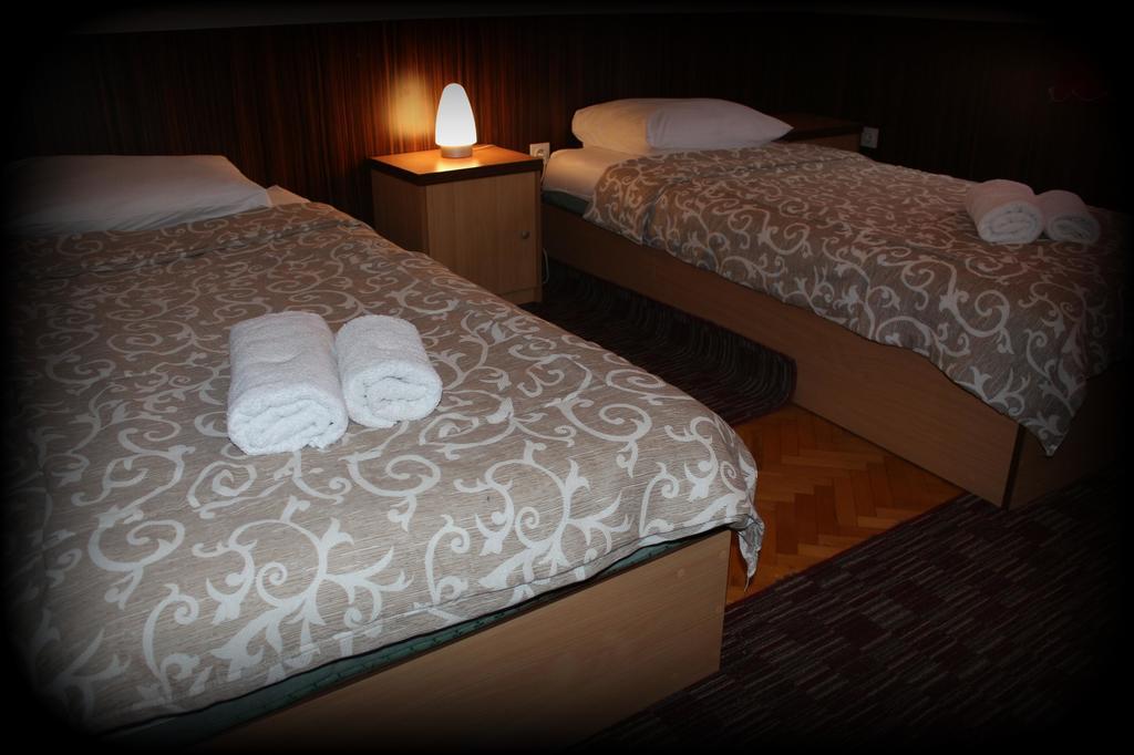 Hotel Piramida Sunca Visoko Esterno foto