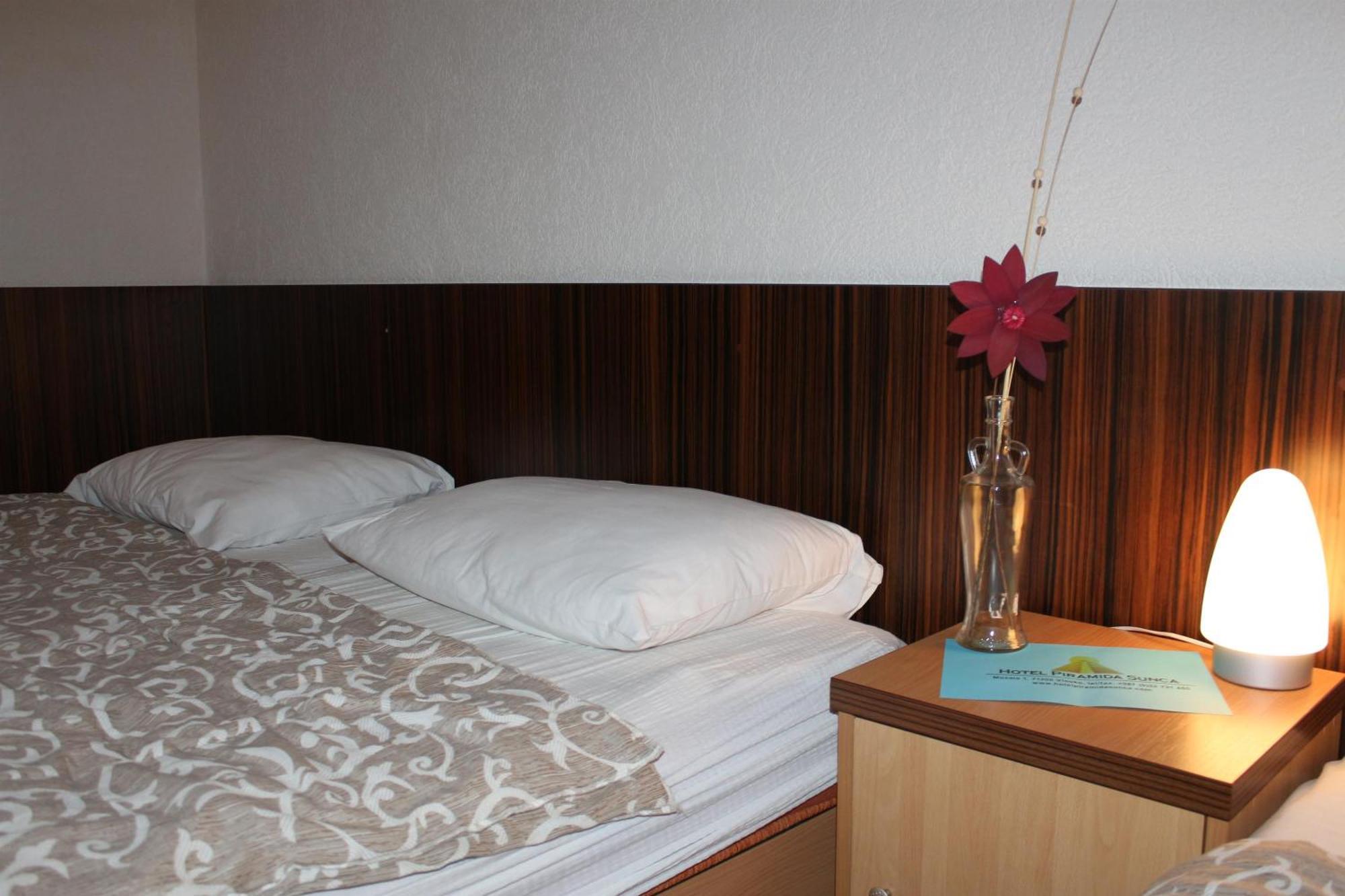 Hotel Piramida Sunca Visoko Esterno foto