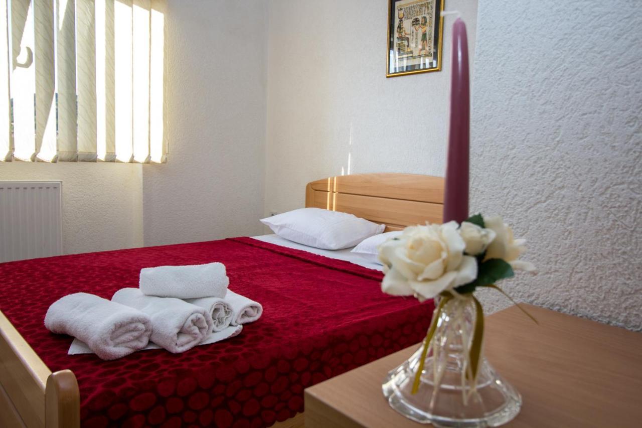 Hotel Piramida Sunca Visoko Esterno foto