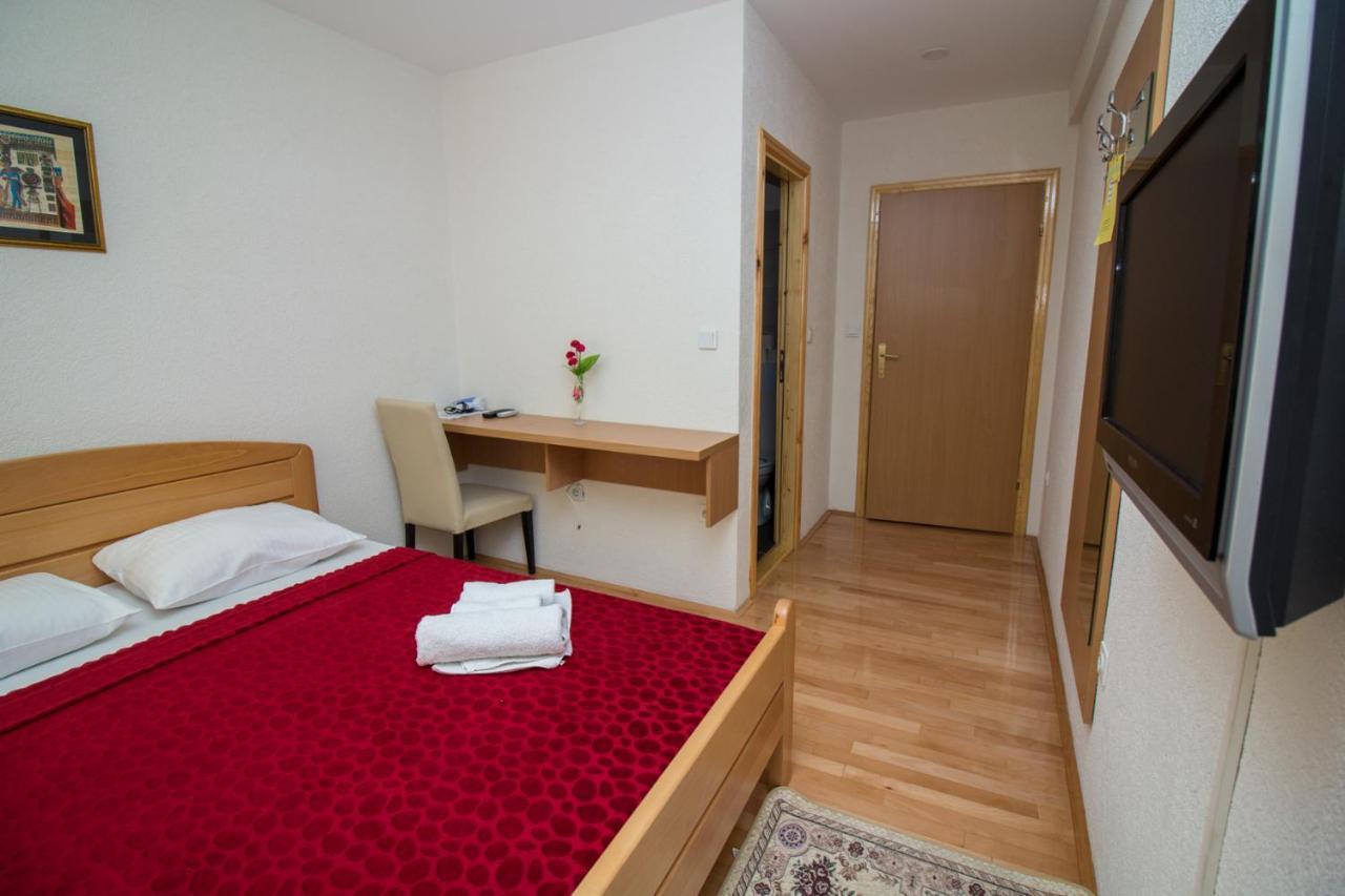 Hotel Piramida Sunca Visoko Esterno foto