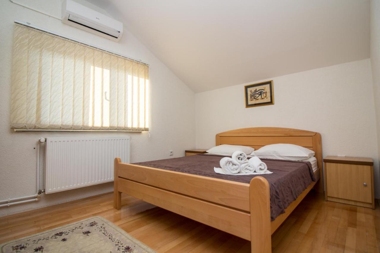 Hotel Piramida Sunca Visoko Esterno foto